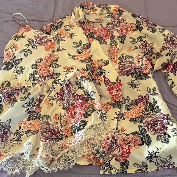 Japna Lounge 3 Piece Pajama Set Medium - Picture 3 of 5